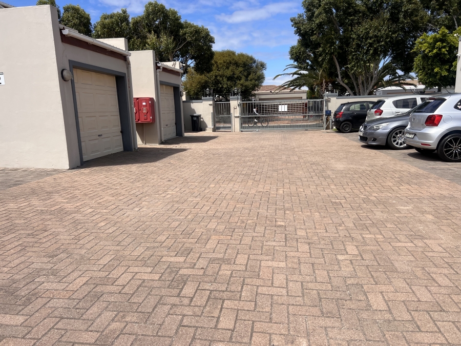 3 Bedroom Property for Sale in Parklands Western Cape